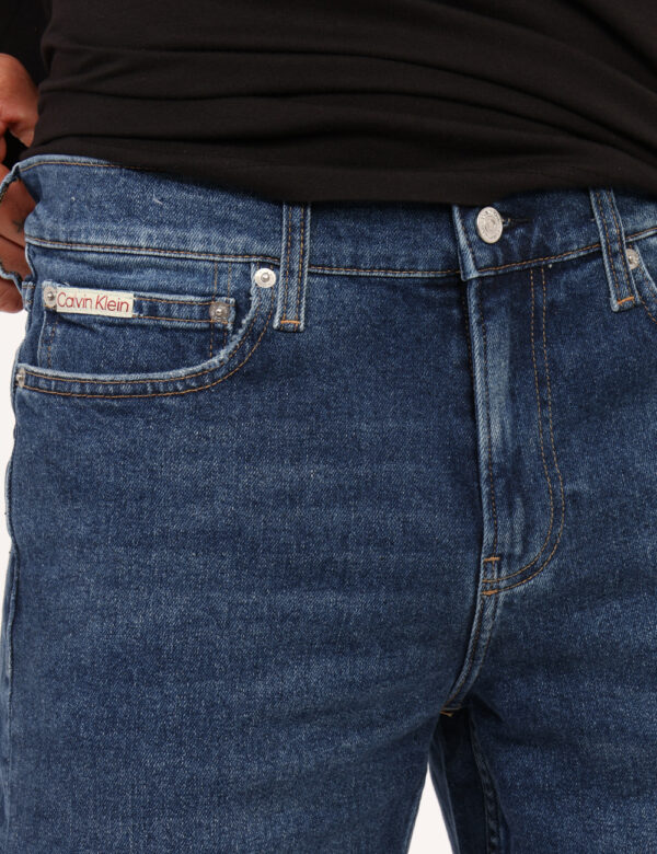 Bermuda Calvin Klein Blu - Cod. art. J30J327184 OZVi ricordiamo che tutti i nostri articoli sono originali.