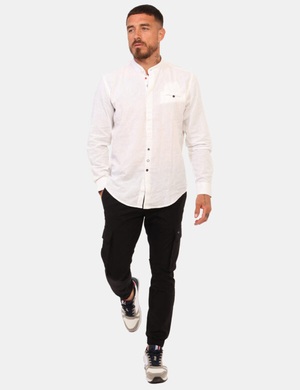 Pantaloni Calvin Klein Nero - Cod. art. J30J327614 OZVi ricordiamo che tutti i nostri articoli sono originali.