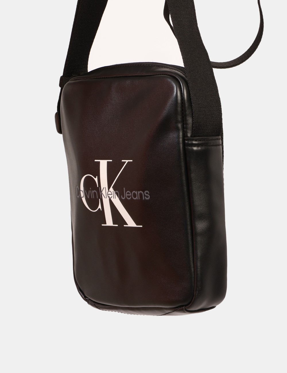 K50K511523-SZ_BEH_PE25_5 Borsello Calvin Klein Nero - Cod. art. K50K511523 SZVi ricordiamo che tutti i nostri articoli sono originali.