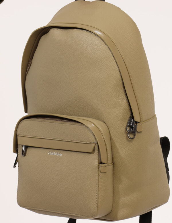 Zaino Calvin Klein Verde - Cod. art. K50K511595 SZVi ricordiamo che tutti i nostri articoli sono originali.