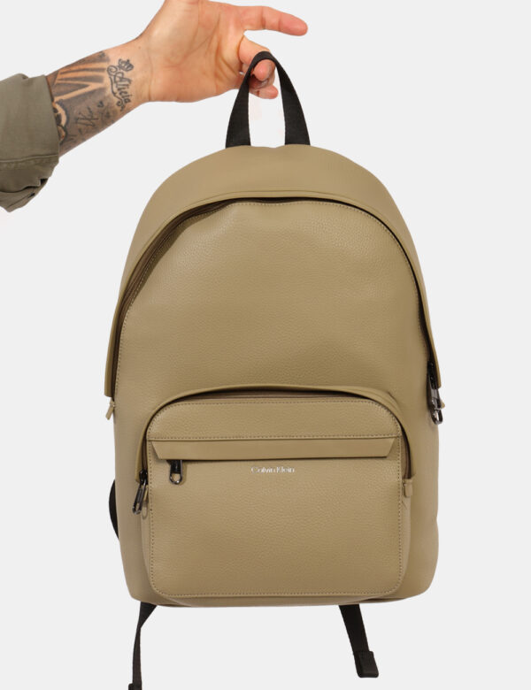 Zaino Calvin Klein Verde - Cod. art. K50K511595 SZVi ricordiamo che tutti i nostri articoli sono originali.