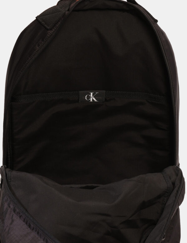 Zaino Calvin Klein Nero - Cod. art. K50K511720 SZVi ricordiamo che tutti i nostri articoli sono originali.