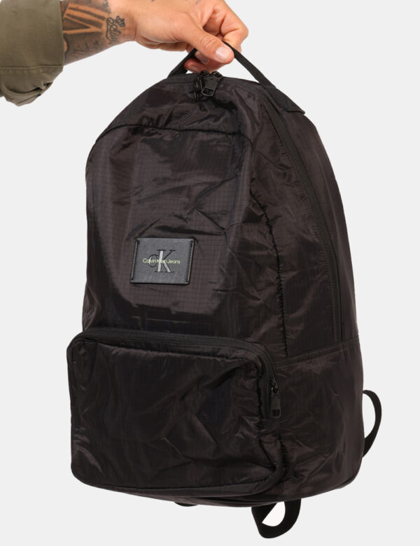 Zaino Calvin Klein Nero - Cod. art. K50K511720 SZVi ricordiamo che tutti i nostri articoli sono originali.