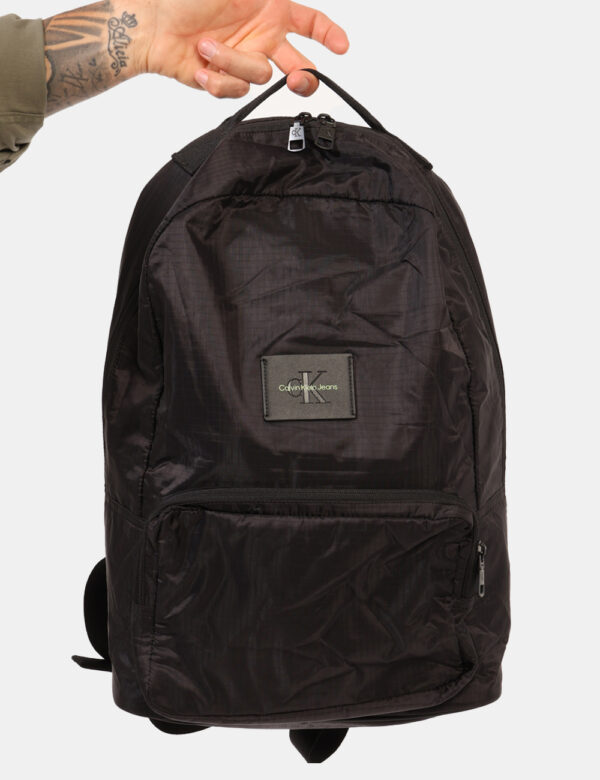 Zaino Calvin Klein Nero - Cod. art. K50K511720 SZVi ricordiamo che tutti i nostri articoli sono originali.