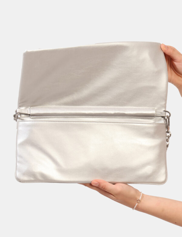 Borsa Calvin Klein Grigio - Cod. art. K60K611449 SZVi ricordiamo che tutti i nostri articoli sono originali.