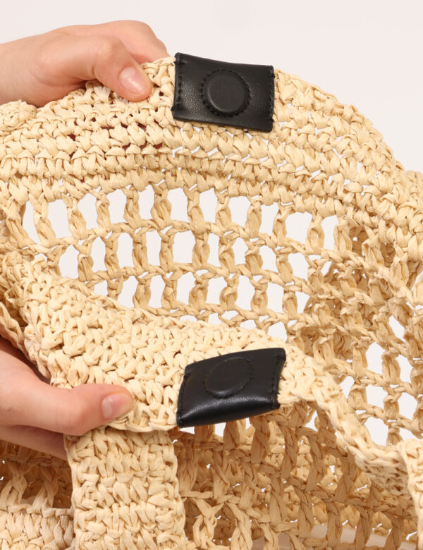Borsa Calvin Klein Beige - Cod. art. K60K611911 SZVi ricordiamo che tutti i nostri articoli sono originali.