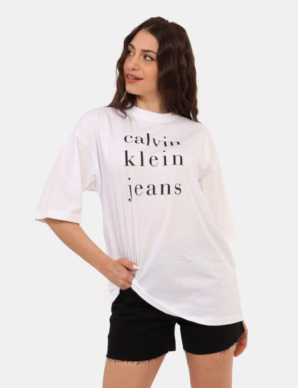 T-shirt Calvin Klein Bianco - Cod. art. LV047B827G OZVi ricordiamo che tutti i nostri articoli sono originali.