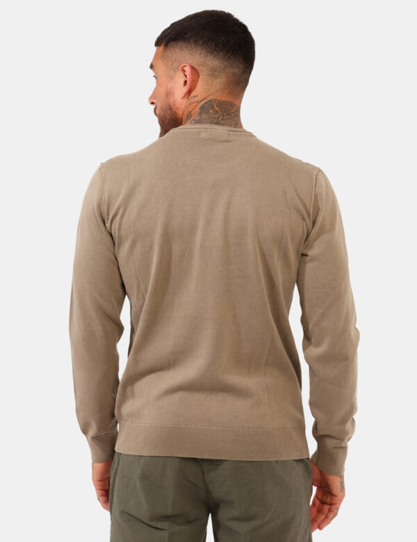 Maglione leggero Yes Zee Marrone - Maglione leggero a maniche lunghe, in total marrone fango. La vestibilità è morbida e reg