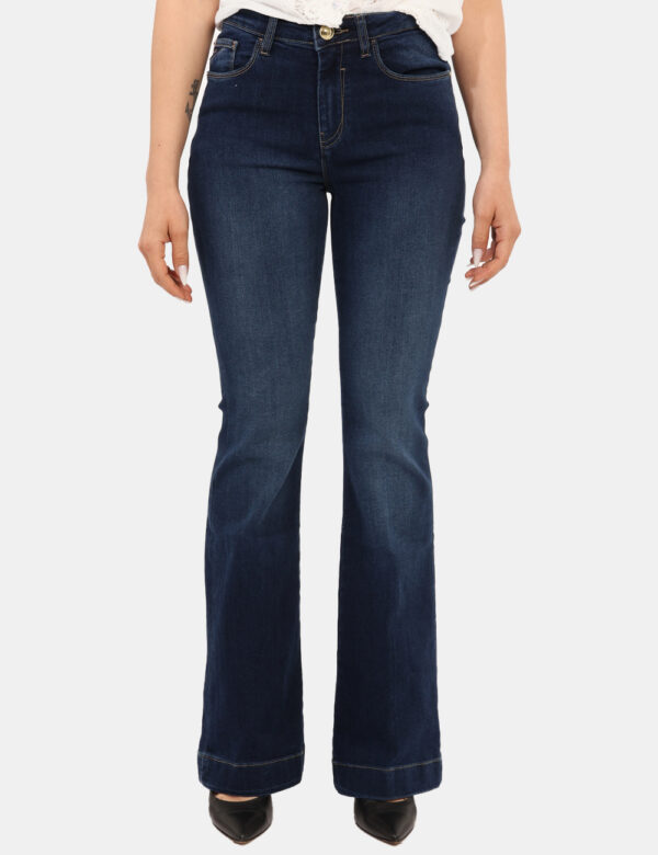 Jeans Yes Zee Jeans - Jeans flare a zampa, in total blu denim dark con dettagli dorati. Presenti tasche sagomate sul fronte