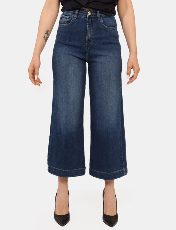 Jeans Yes Zee Jeans - Jeans a zampa in total blu denim dark, con dettagli dorati. Presenti tasche sagomate sul fronte e tasc