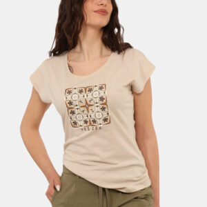 T-shirt Yes Zee Beige - T-shirt classica su base beige con stampa ricamata in tinta coordinata. La vestibilità è morbida e r