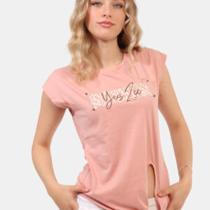 T-shirt Yes Zee Rosa - T-shirt classica su base rosa con stampa coordinata arricchita da perline più nodo in girovita. La ve