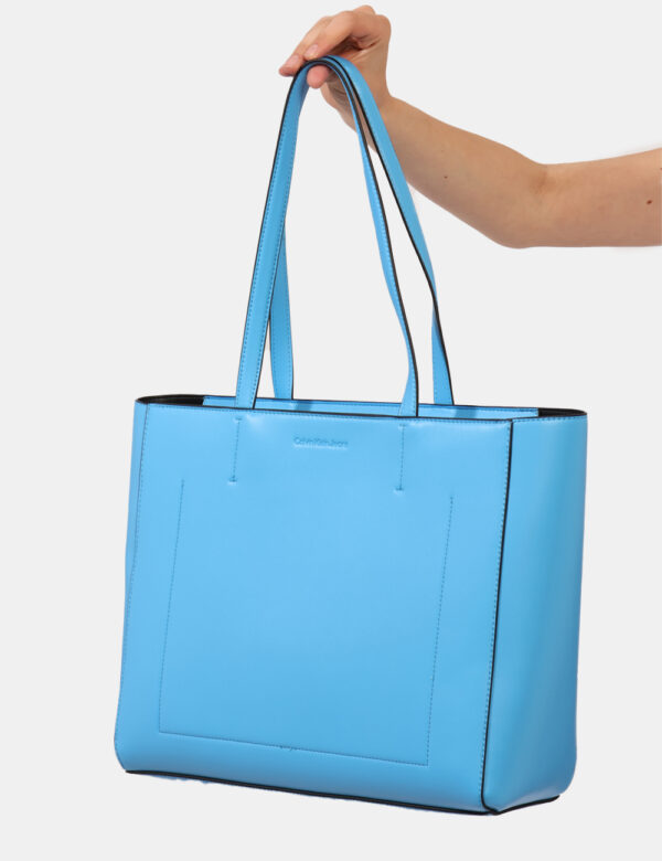 Borsa Calvin Klein Azzurro - Cod. art. ZW0ZW02498 SZVi ricordiamo che tutti i nostri articoli sono originali.
