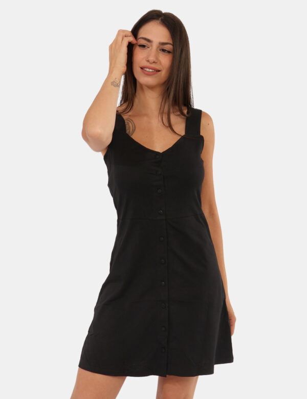 Vestito Ake Nero - Abito corto in total nero, con spalline e scollo a V. La vestibilità è morbida e pratica grazie a serie d