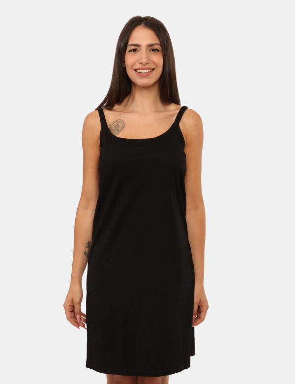 F900XBE7881-SZ_NERO_PE25