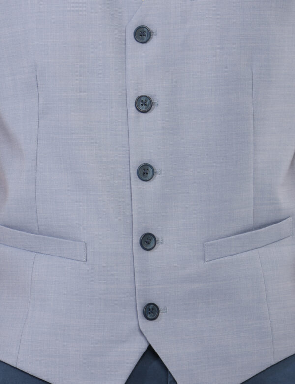 Gilet Sseinse Azzurro - Gilet classico con tasche fake ed in total azzurro. La vestibilità è morbida e regolare grazie a bot