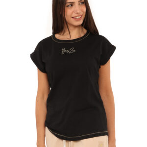 T-shirt Yes Zee Nero - T-shirt classica in total nero con logo brand ricamato dorato in tinta con la cucitura. La vestibilit