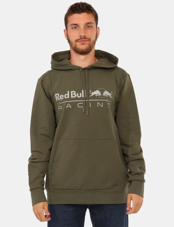 Felpa Red Bull Verde - Felpa classica con cappuccio, su base verde oliva con stampa frontale logo brand più tascone. La vest