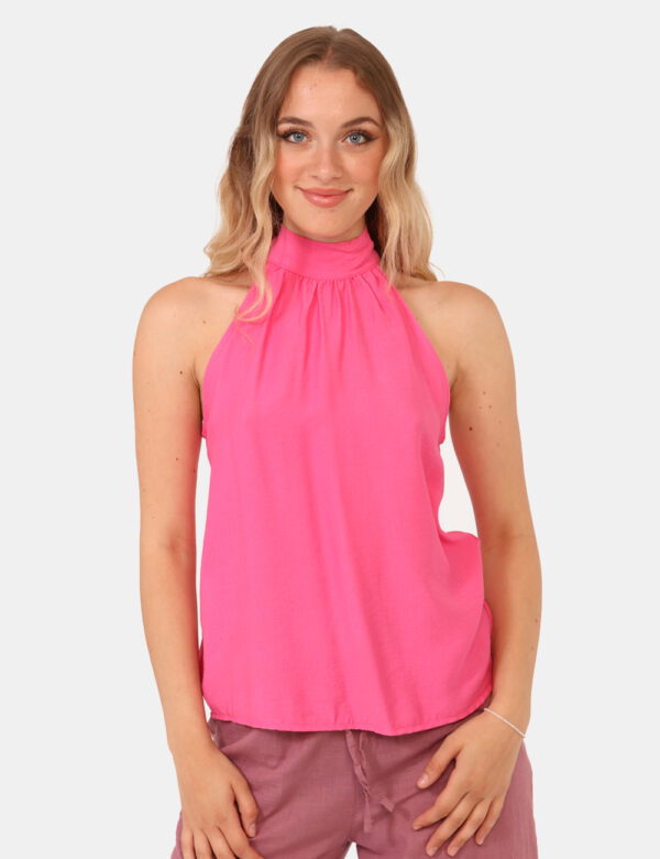 Top Yes Zee Rosa - Top in total rosa modello senza maniche. La vestibilità è morbida e pratica grazie a nastro sul girocollo