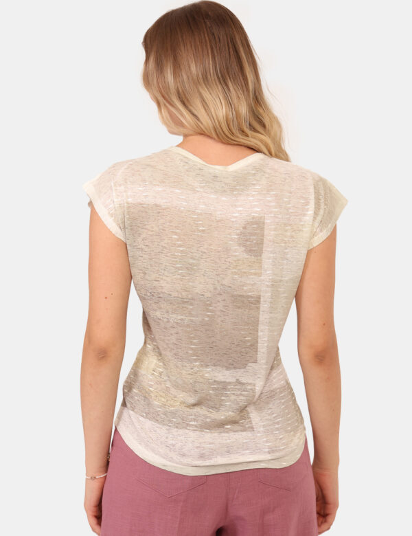 T-shirt Yes Zee Beige - T-shirt leggera con stampa tendente al beige. La vestibilità è morbida e regolare. La t-shirt è adat