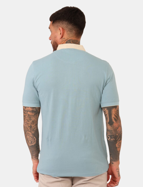 Polo Yes Zee Azzurro - Polo classica in total azzurro con dettagli beige e logo brand ricamato in tono su tono. La vestibili