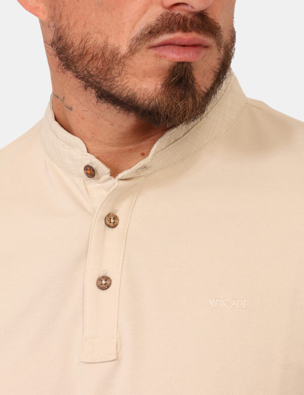 Polo Yes Zee Beige - Polo classica in total beige con dettagli marroni e logo brand ricamato in tono su tono. La vestibilità