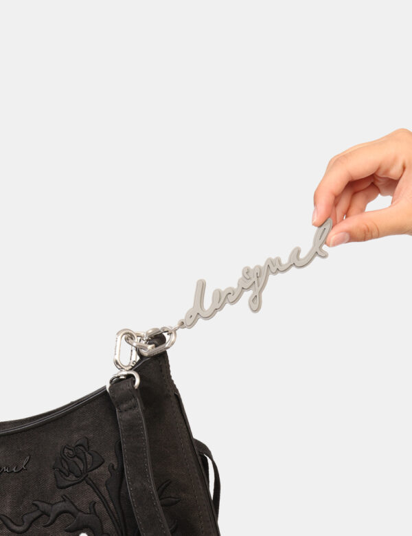 Borsa Desigual Nero - Borsa a spalla, in total nero simil scamosciato con disegno floreale ricamato in tono su tono. Present