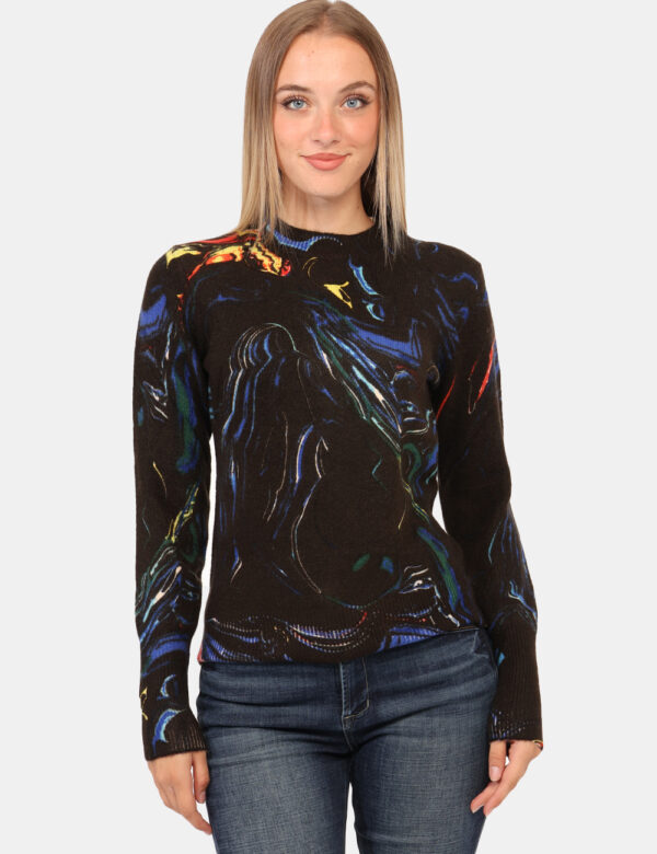 Maglione Desigual Nero - Maglione invernale super colorato, su base nera con stampa blu e giallo. La vestibilità è morbida e