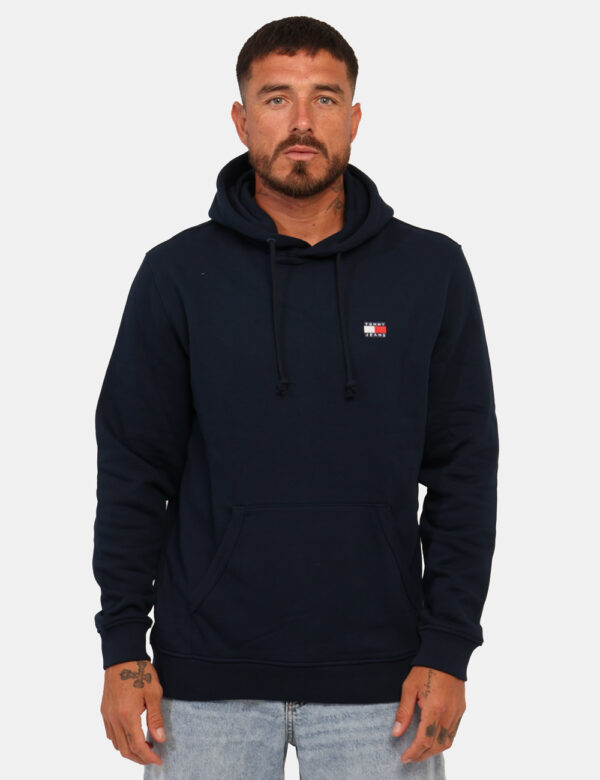 Felpa Tommy Hilfiger Blu - Felpa classica garzata con cappuccio, in total blu navy e con patch logo brand. Presente anche ta