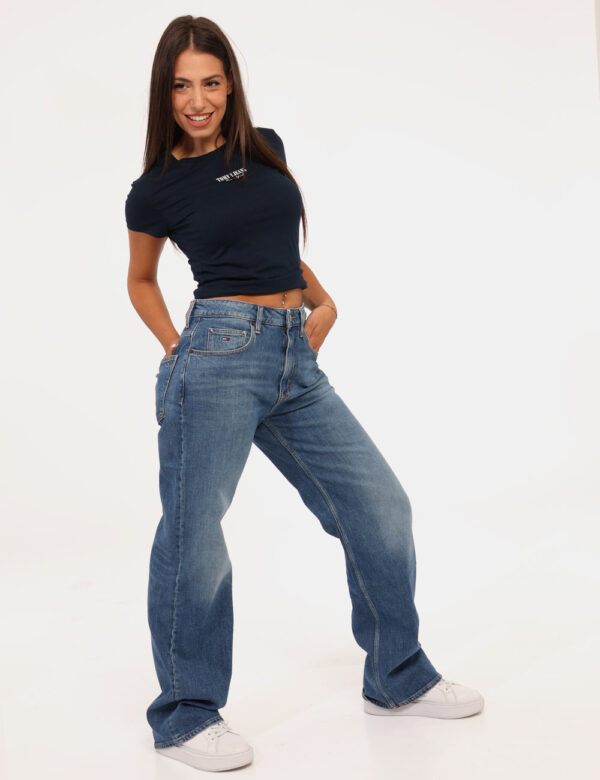 Jeans Tommy Hilfiger Jeans - Jeans classico in total blu denim. Presenti tasche sagomate sul fronte e tasche a toppa sul ret