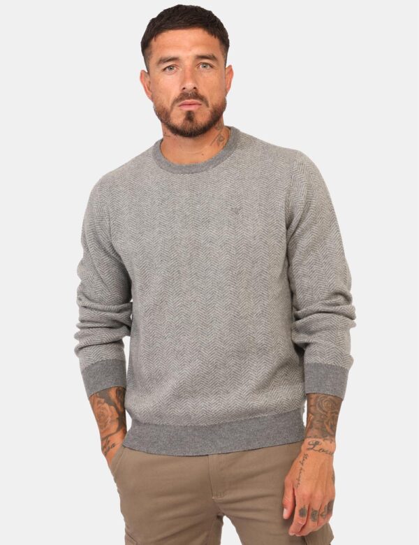 Maglione Fred Mello Grigio - Maglione in misto lana su base grigia e bianca. La vestibilità è morbida e regolare. Il maglion