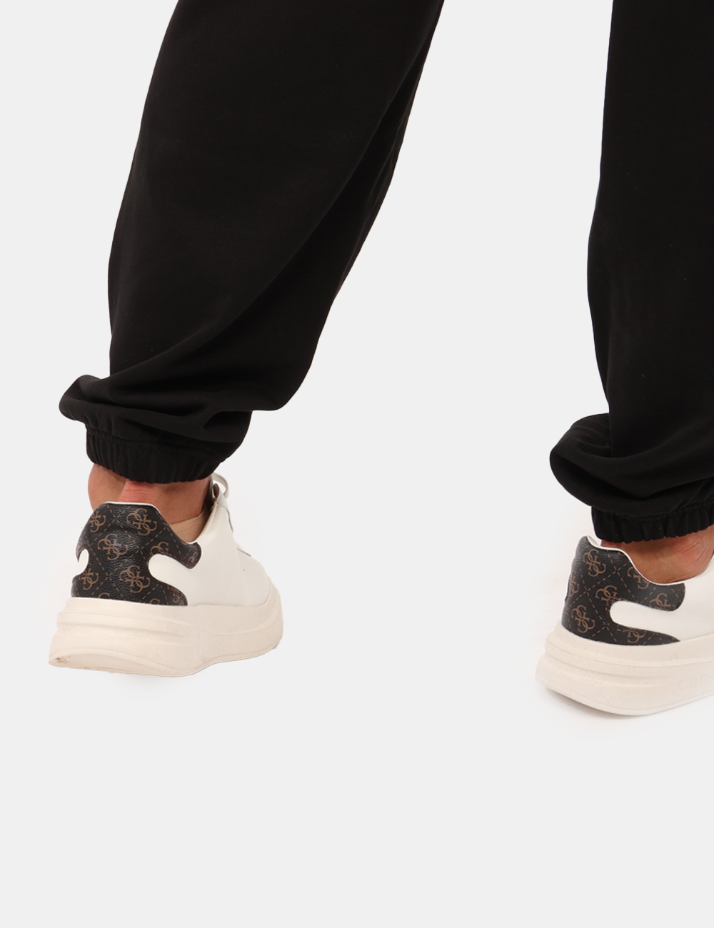 LV04RC294G-OA_UB1_AI25_4 Pantaloni Calvin Klein Nero - Pantaloni tuta in total nero con piccola stampa logo brand bianco e tasche a taglio trasversal