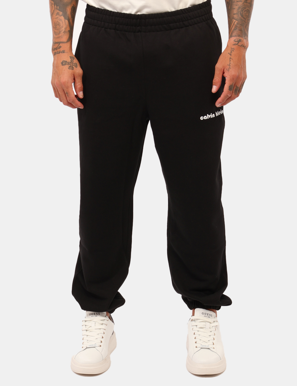 LV04RC294G-OA_UB1_AI25_5 Pantaloni Calvin Klein Nero - Pantaloni tuta in total nero con piccola stampa logo brand bianco e tasche a taglio trasversal