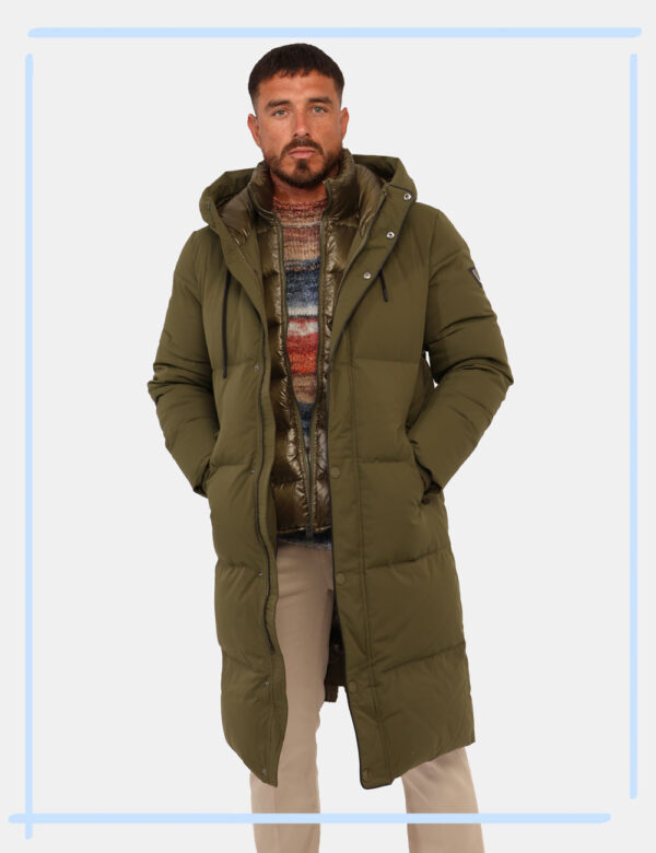 Piumino Guess Verde Taglia L - L’articolo appartiene al campionario esclusivo di stagione: pezzo unico.Cod. art. M4BL44WGJR2