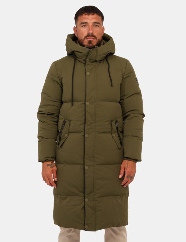 Piumino Guess Verde Taglia L - L’articolo appartiene al campionario esclusivo di stagione: pezzo unico.Cod. art. M4BL44WGJR2