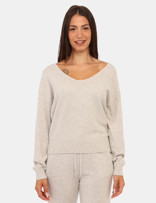 Maglione Guess Grigio Taglia S - L’articolo appartiene al campionario esclusivo di stagione: pezzo unico.Cod. art. O5BR03Z3P