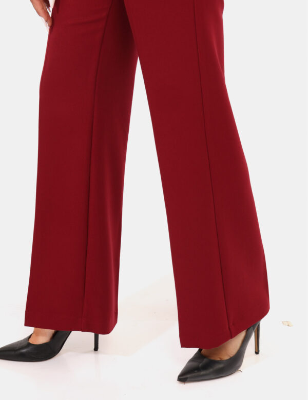 Pantaloni Materica Bordeaux - Pantaloni palazzo eleganti, in total bordeaux, con tasche a taglio trasversale e tasche fake s