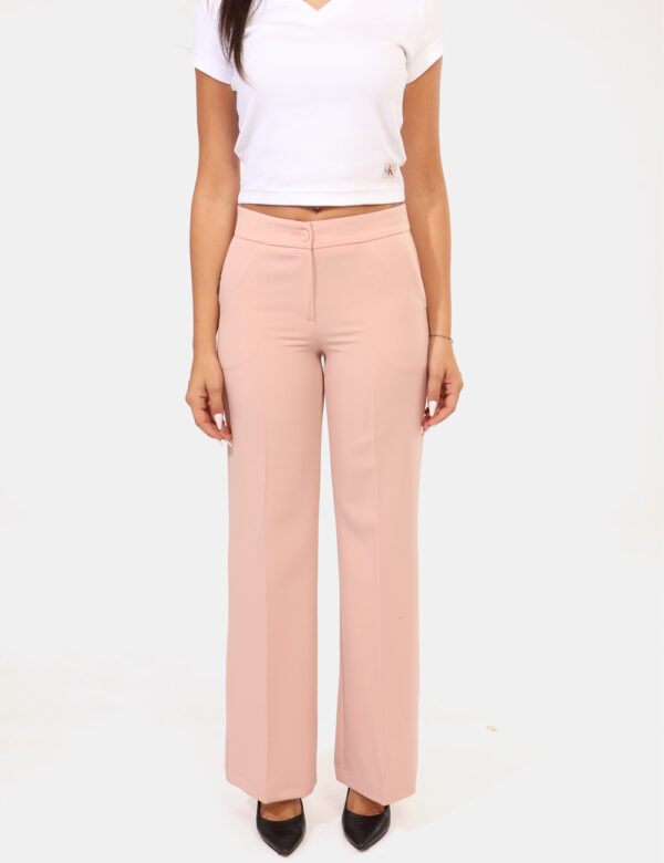 Pantaloni Materica Rosa - Pantaloni palazzo eleganti, in total rosa antico, con tasche a taglio trasversale e tasche fake su