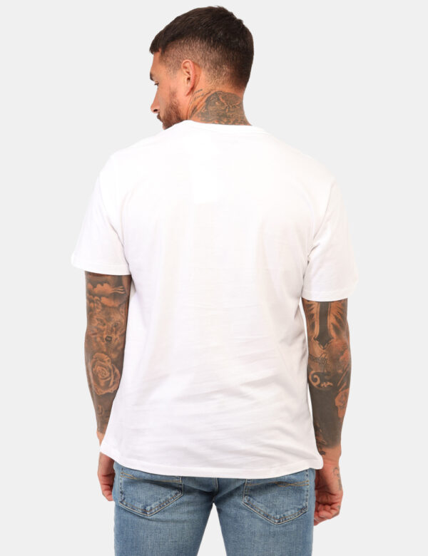 T-shirt Pepe Jeans Bianco - T-shirt in total bianco con stampa logo brand bordeaux. La vestibilità è morbida e regolare. La