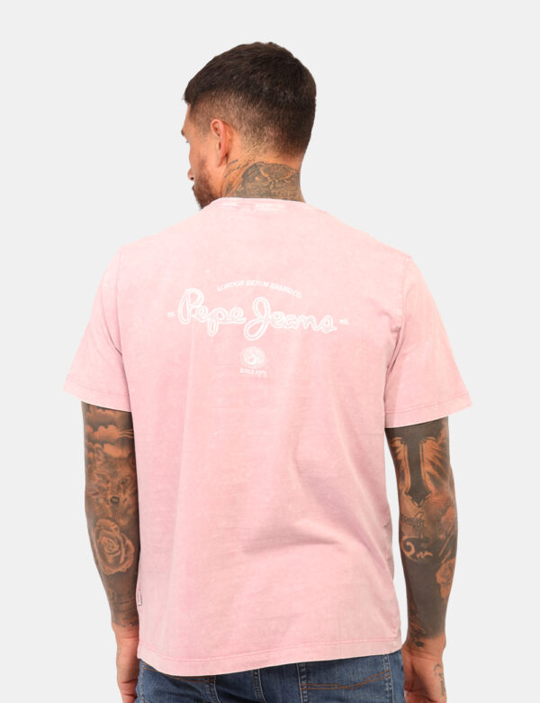 T-shirt Pepe Jeans Rosa - T-shirt in total rosa sfumato con stampa logo brand sul fronte e sul retro. La vestibilità è morbi