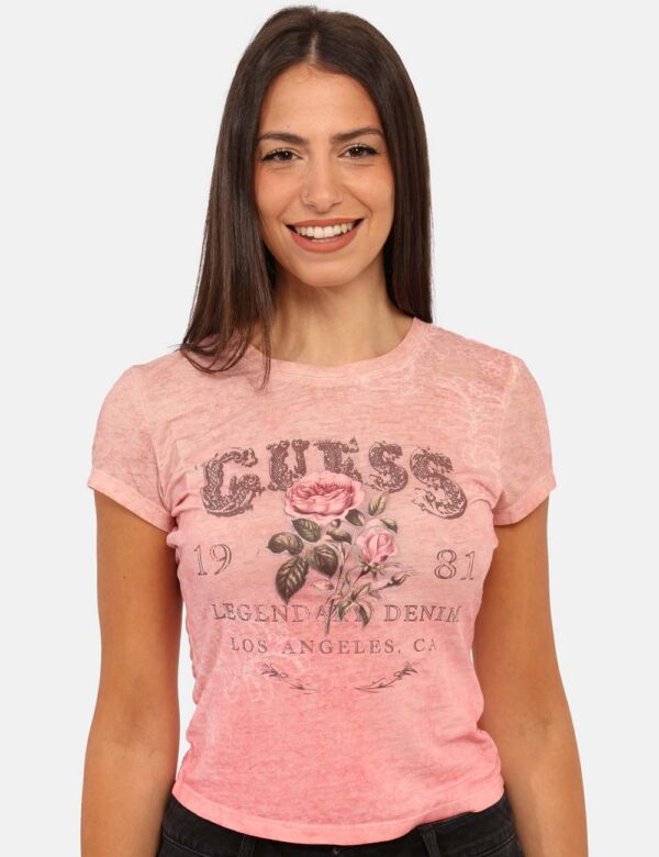 Tshirt Guess Rosa Taglia S - L’articolo appartiene al campionario esclusivo di stagione: pezzo unico.Cod. art. W5BI62K37Z0 P