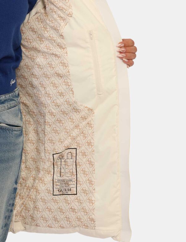 Piumino Guess Panna Taglia S - L’articolo appartiene al campionario esclusivo di stagione: pezzo unico.Cod. art. W5BL81W3282