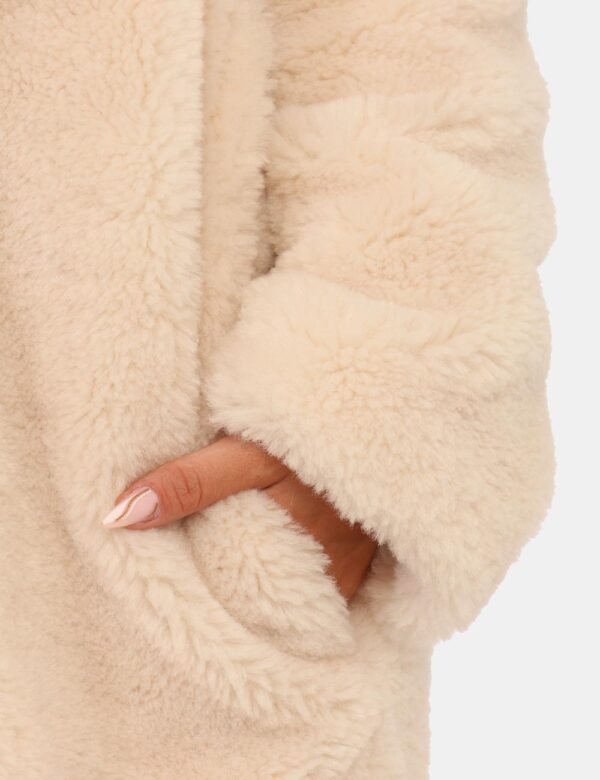Pelliccia Cappotto Guess Taglia S - L’articolo appartiene al campionario esclusivo di stagione: pezzo unico.Cod. art. W5BL93