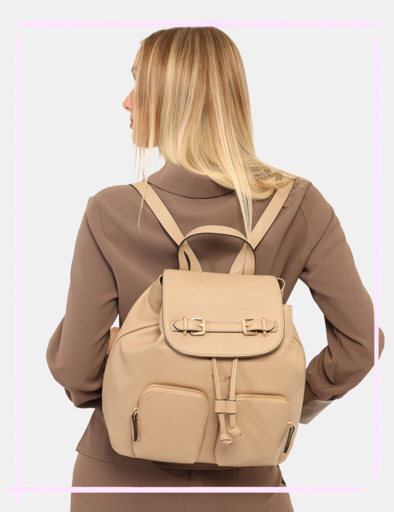 Zaino Twin Set Beige - L’articolo appartiene al campionario esclusivo di stagione: pezzo unico.Cod. art. 252TB7014 DP CAVi r