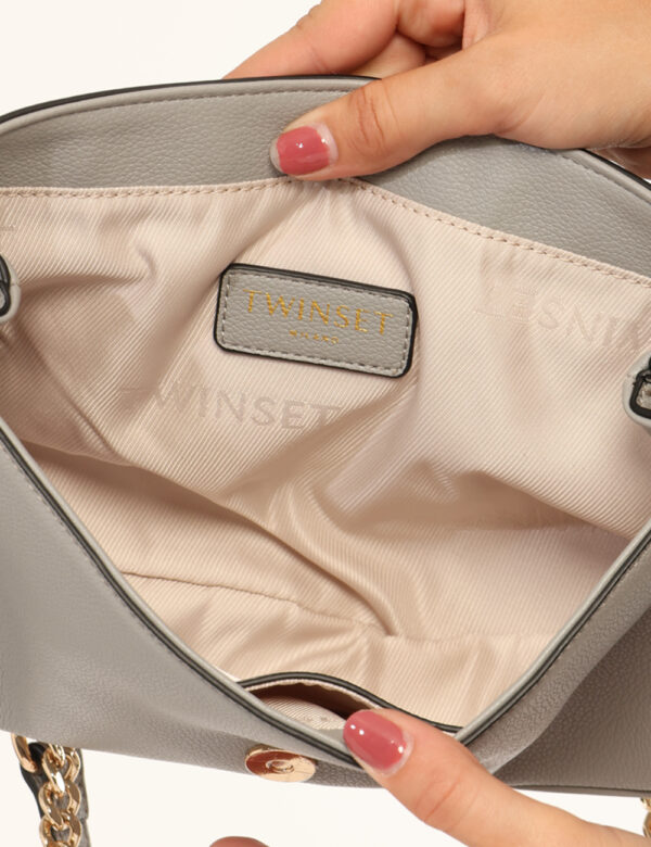 Borsa Twin Set Grigio - L’articolo appartiene al campionario esclusivo di stagione: pezzo unico.Cod. art. 252TB7015 DP CAVi
