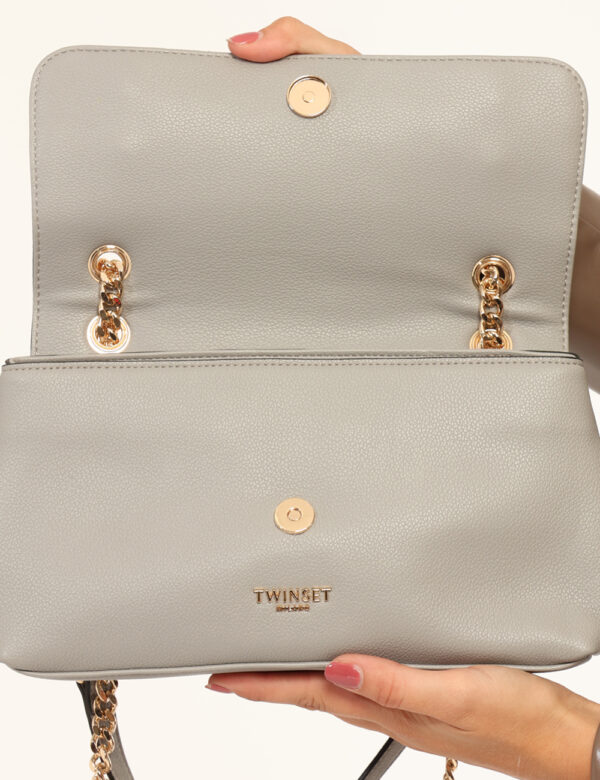 Borsa Twin Set Grigio - L’articolo appartiene al campionario esclusivo di stagione: pezzo unico.Cod. art. 252TB7015 DP CAVi