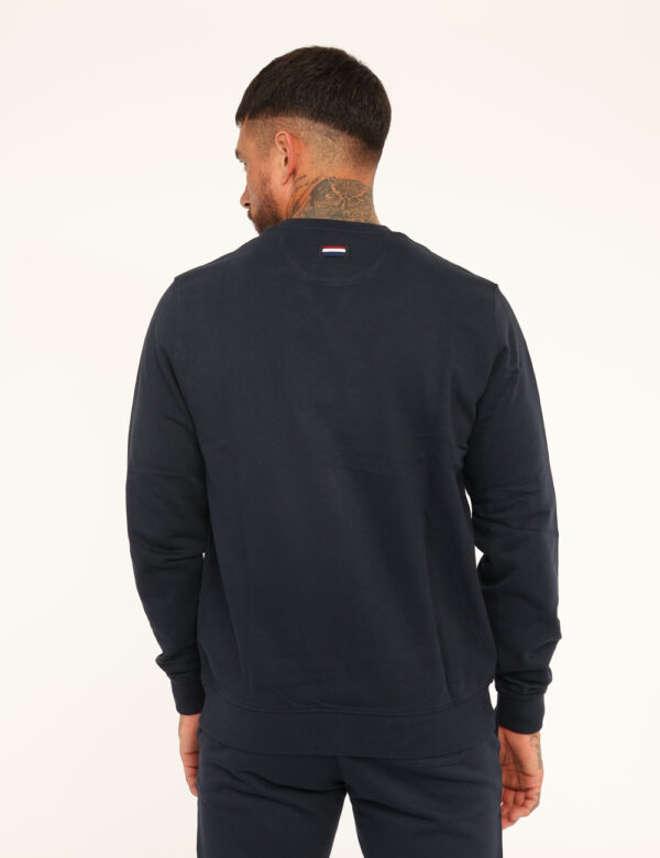 Felpa U.S. Polo Assn. Blu - Felpa classica garzata, in total blu navy, con logo brand ricamato rosso. La vestibilità è morbi