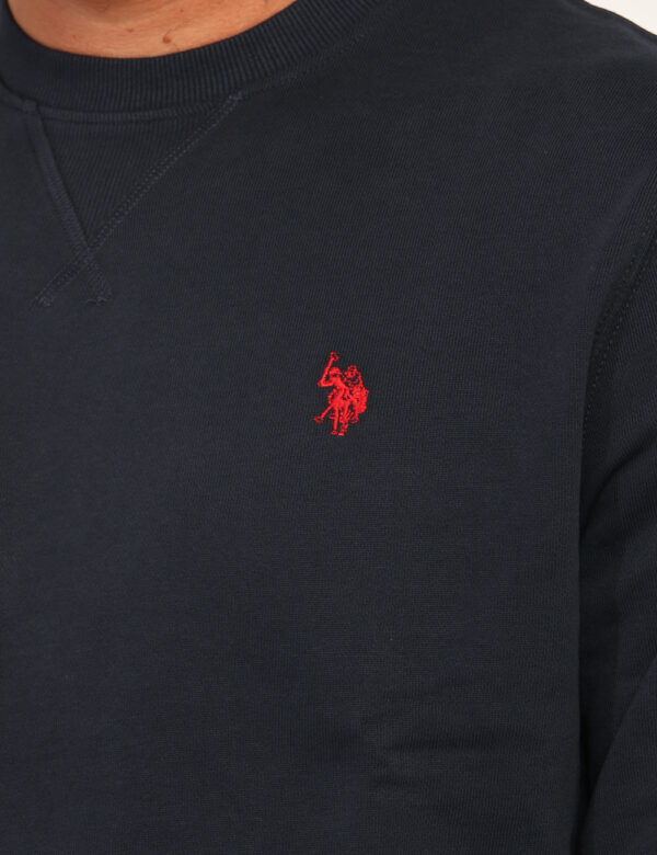 Felpa U.S. Polo Assn. Blu - Felpa classica garzata, in total blu navy, con logo brand ricamato rosso. La vestibilità è morbi