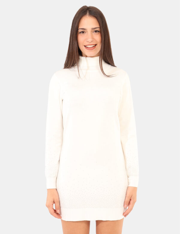 Vestito Yes Zee Bianco - Vestito in maglina, con maniche lunghe e collo alto, in total bianco con glitter argentati. La vest