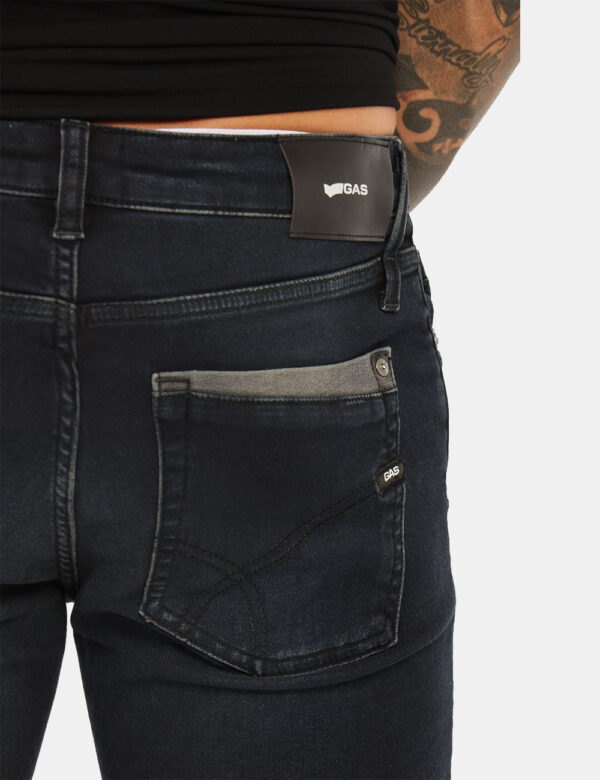 B0560-SAX-ZIP-PLUS-OA_BASIC-DARK-BLU_AI25